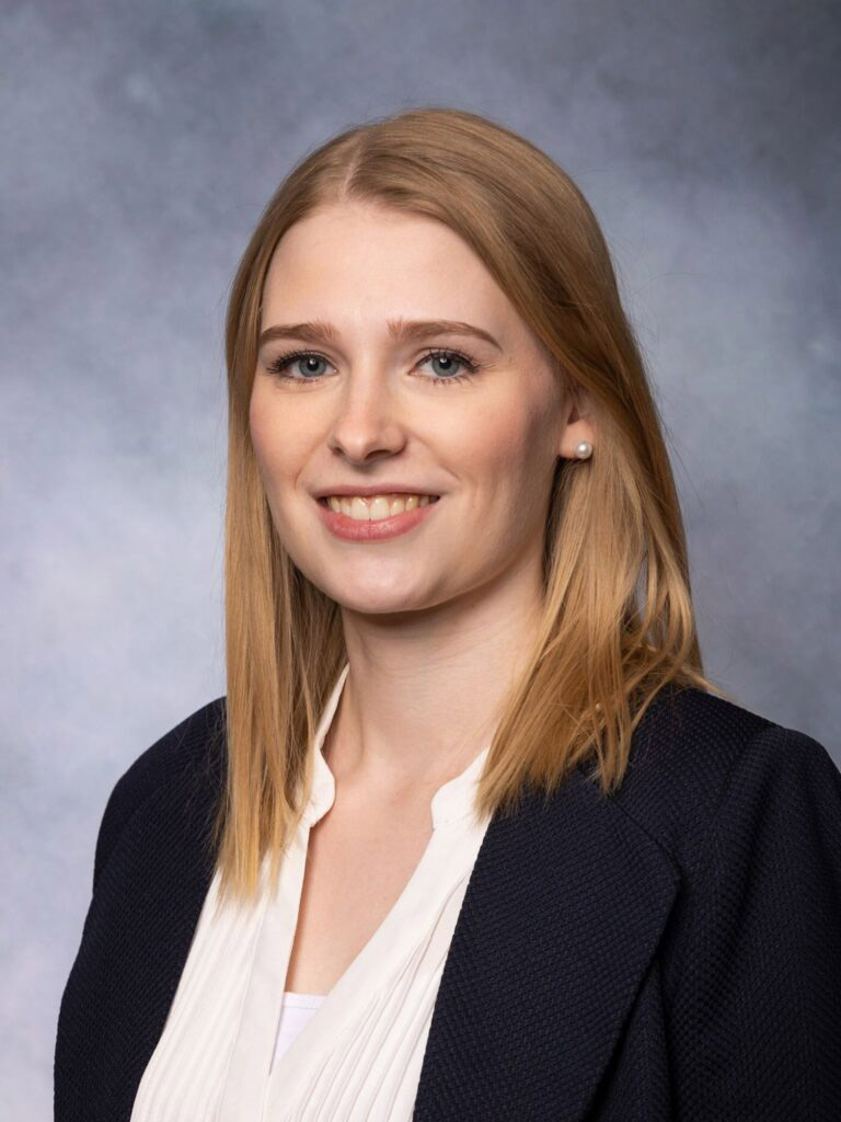 Steuerberatung sabrina weissert portrait